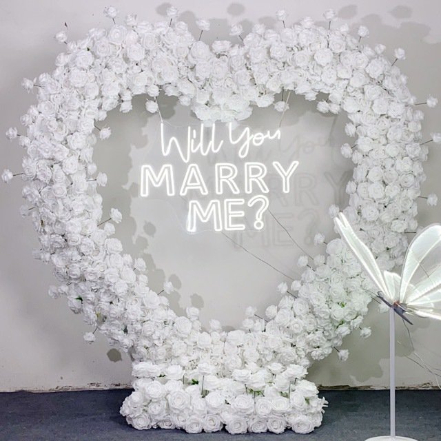 White Silk Heart-Shaped Arch Wedding Decoration Hot Selling 7-Foot Rose Floral Backdrop for Events
